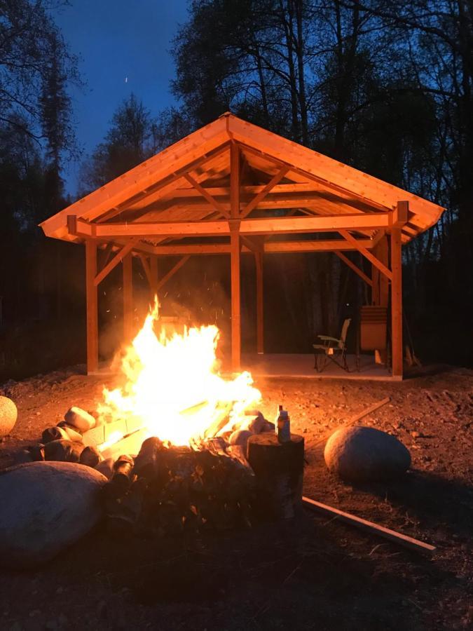 塔基特纳荒野山林小屋 阳光城 外观 照片